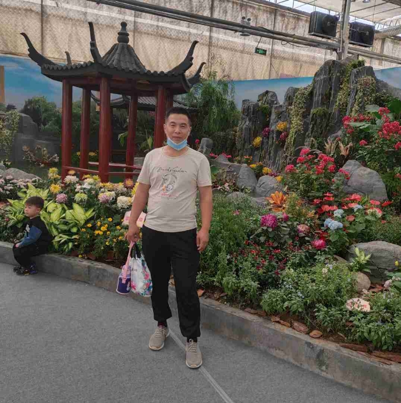 受伤的痴情男的第一张照片--山东中老年相亲网