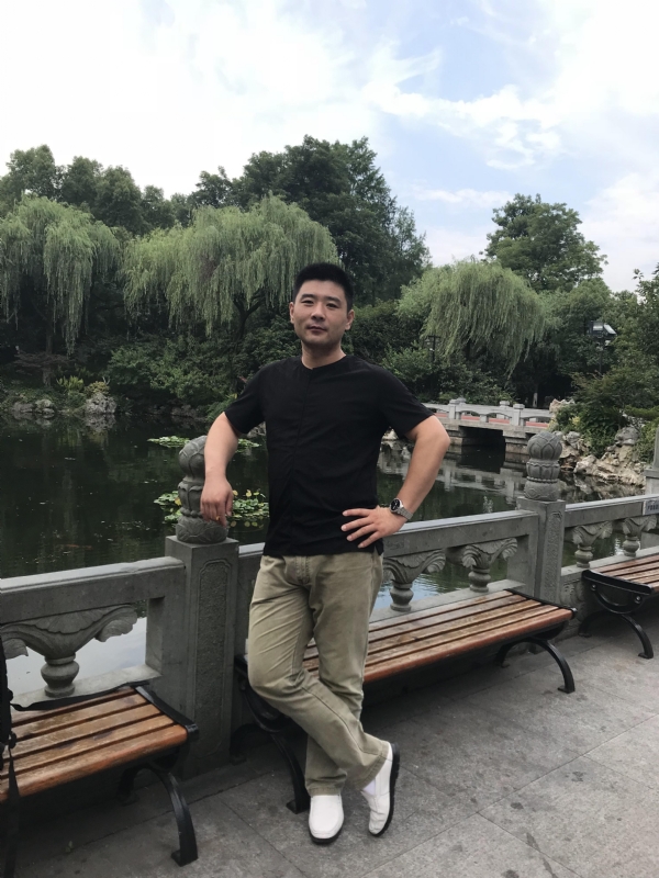 未来可期的第一张照片--山东中老年相亲网