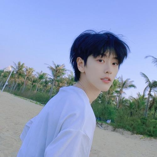 允执其中2024的第一张照片--山东中老年相亲网