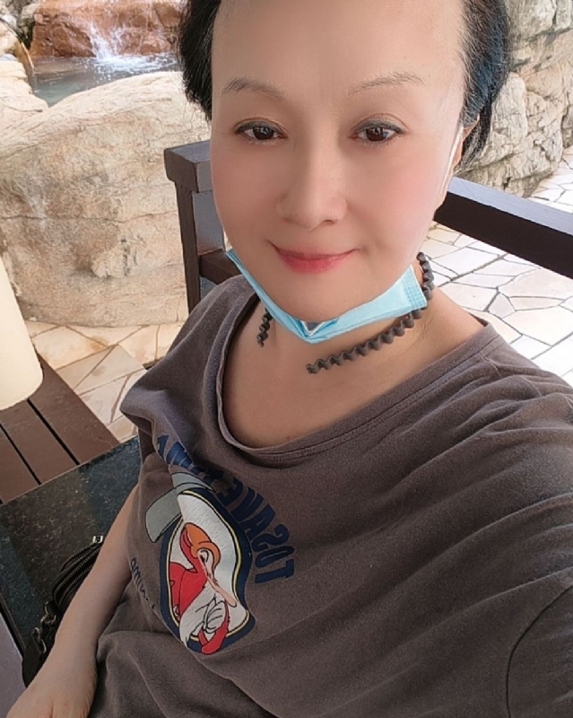 hong的第三张照片--山东中老年相亲网